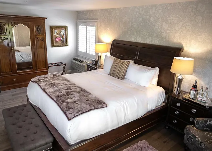 Mirabelle Inn & Restaurant